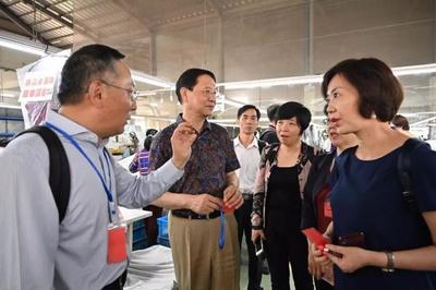 紡織業(yè)瀾湄合作啟程 徐迎新率工作組出訪柬埔寨、老撾，推動行業(yè)協(xié)同發(fā)展